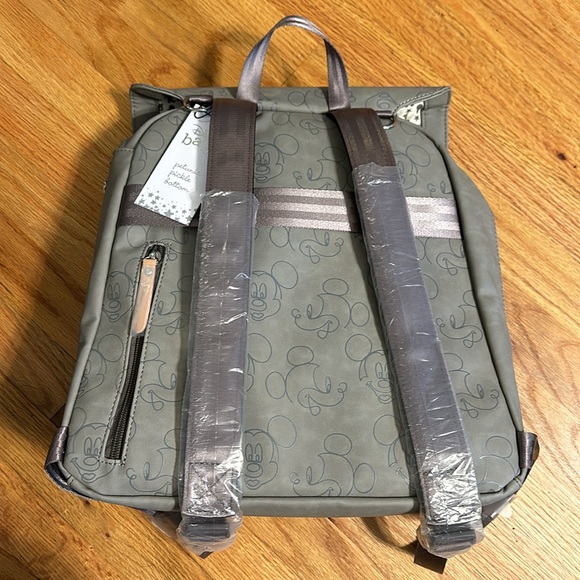 Petunia Pickle Bottom Diaper Bag - Picture 9 of 15